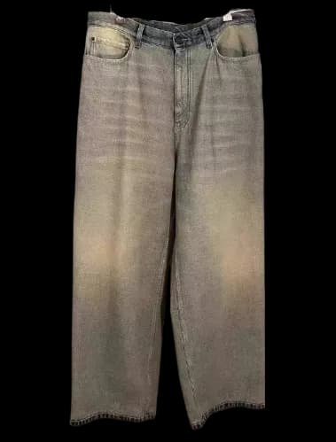 BALENCIAGA LIGHT WASHED JEANS - CNFans Spreadsheet catalog entry