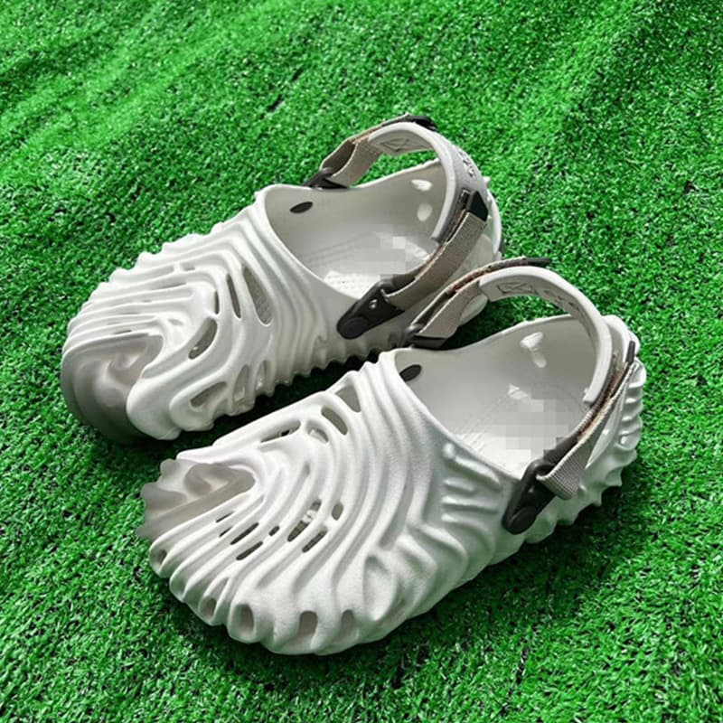 Fingerprint hole shoes summer men's breathable sports sandals factory wholesale foreign trade Women's Slipper beach shoes spot