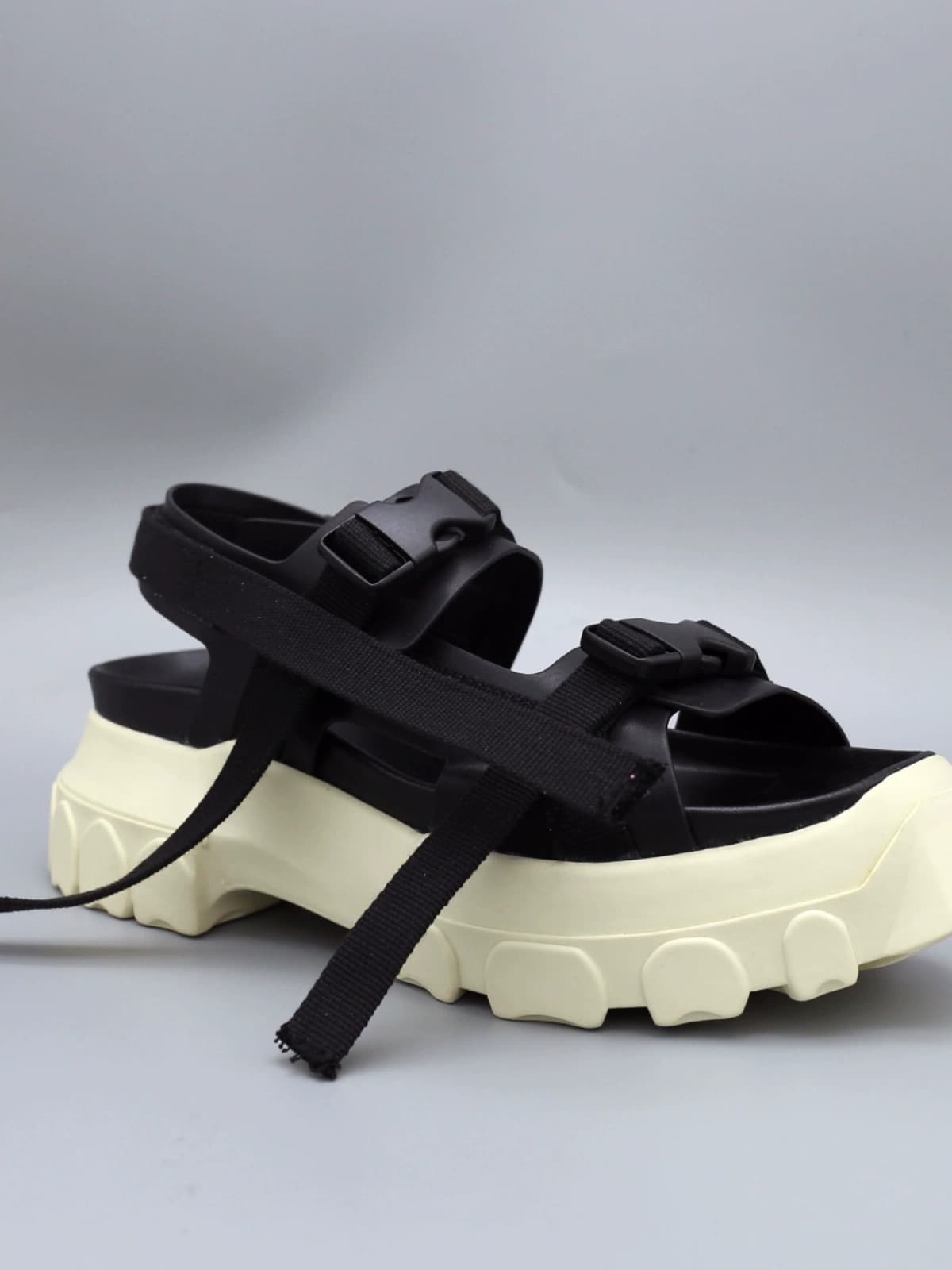 R Summer O Tank Bottom Thick Bottom Heightening Retro Roman Sandals European Station Men and Women Trendy Korean Platform Beach Shoes - CNFans Spreadsheet catalog entry