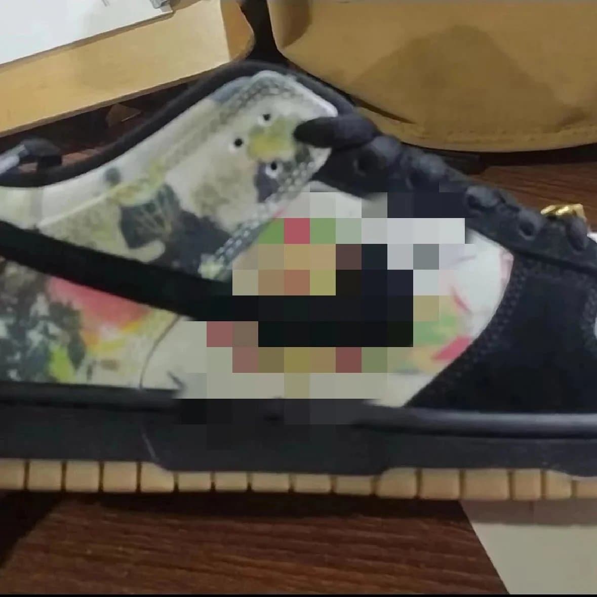 Nike SB Dunk Low SUPERME oil painting [M] - CNFans Spreadsheet catalog entry