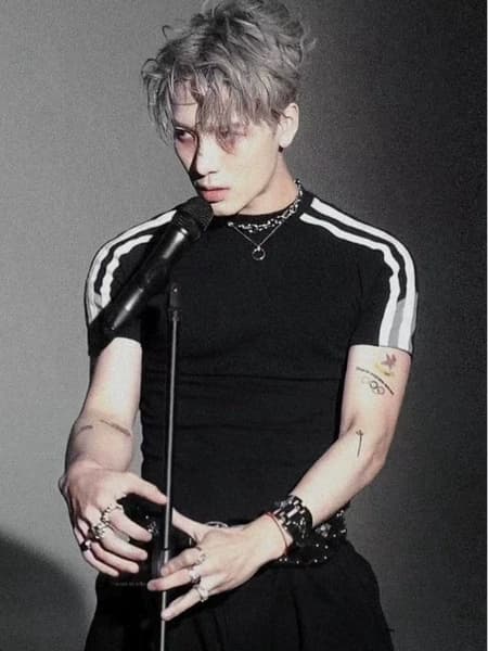 Balenciaga Sporty B Shrunk Tee