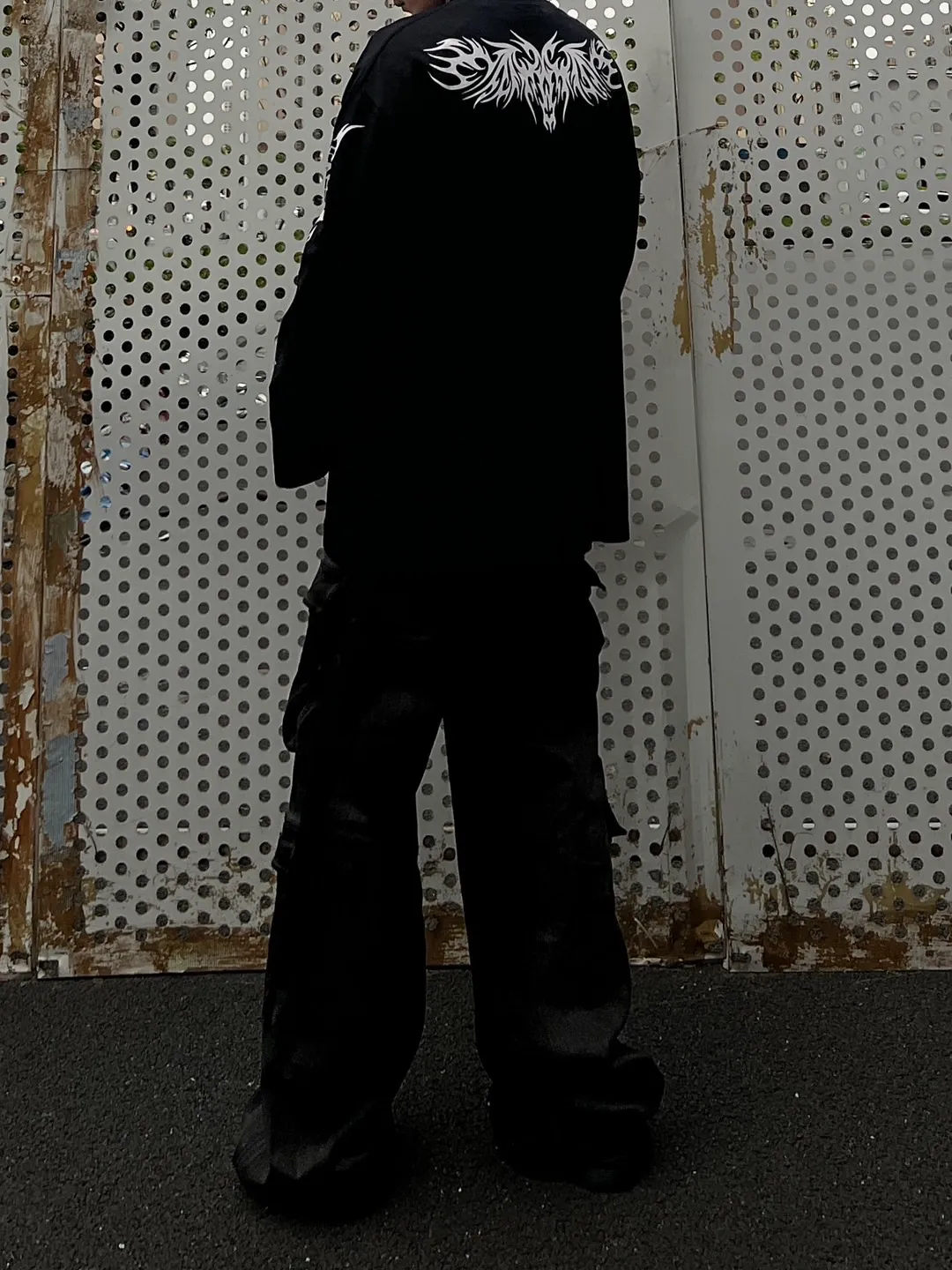 VETEMENTS GOTHIC LONG SLEEVE thumbnail 3