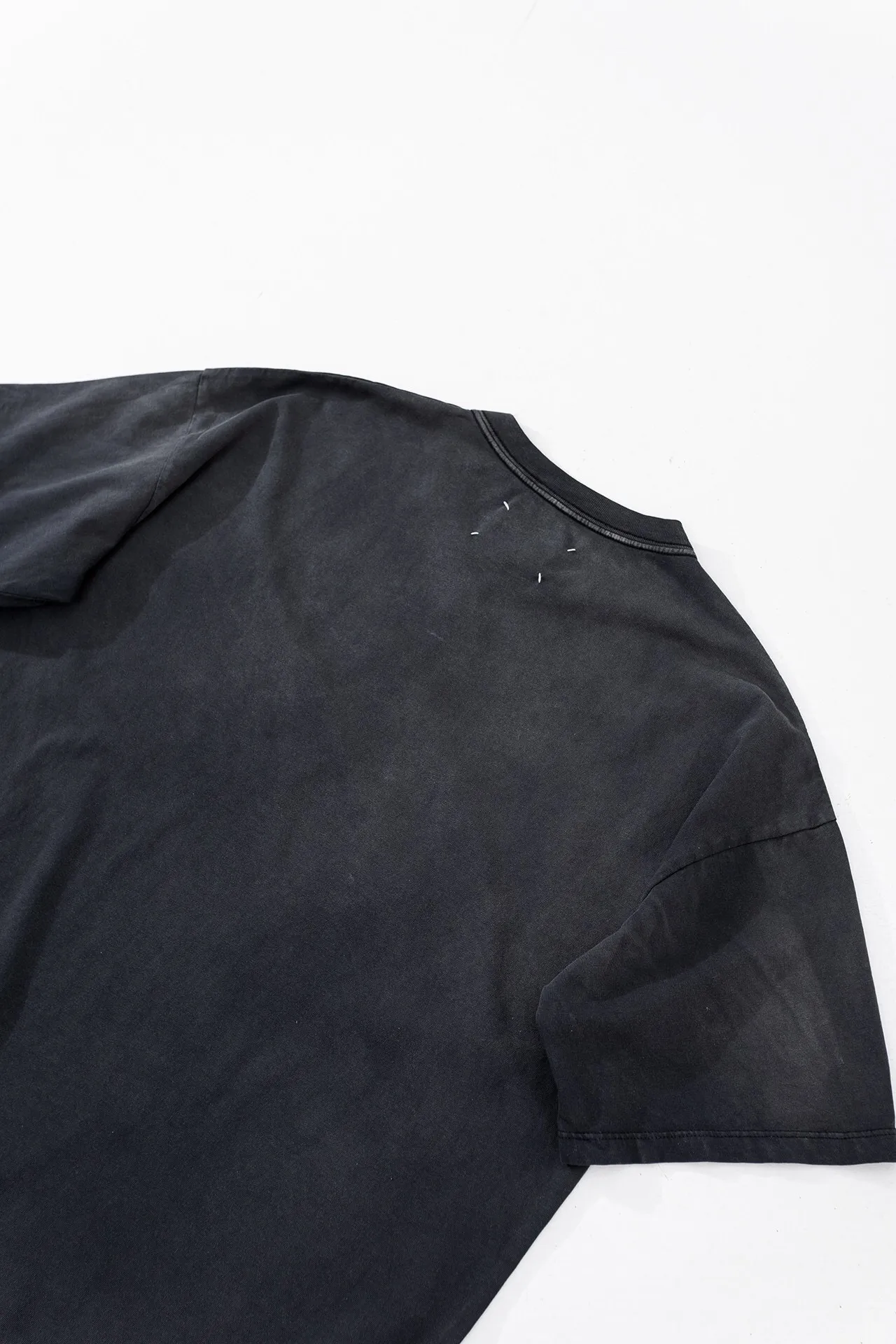 MAISON MARGIELA EMBROIDERED WASH T-SHIRT thumbnail 2