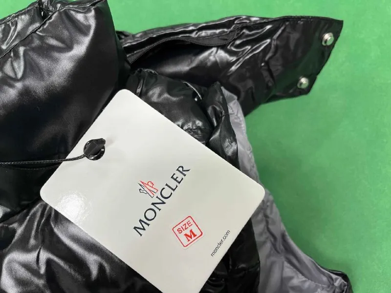 Moncler Sleeveless thumbnail 2