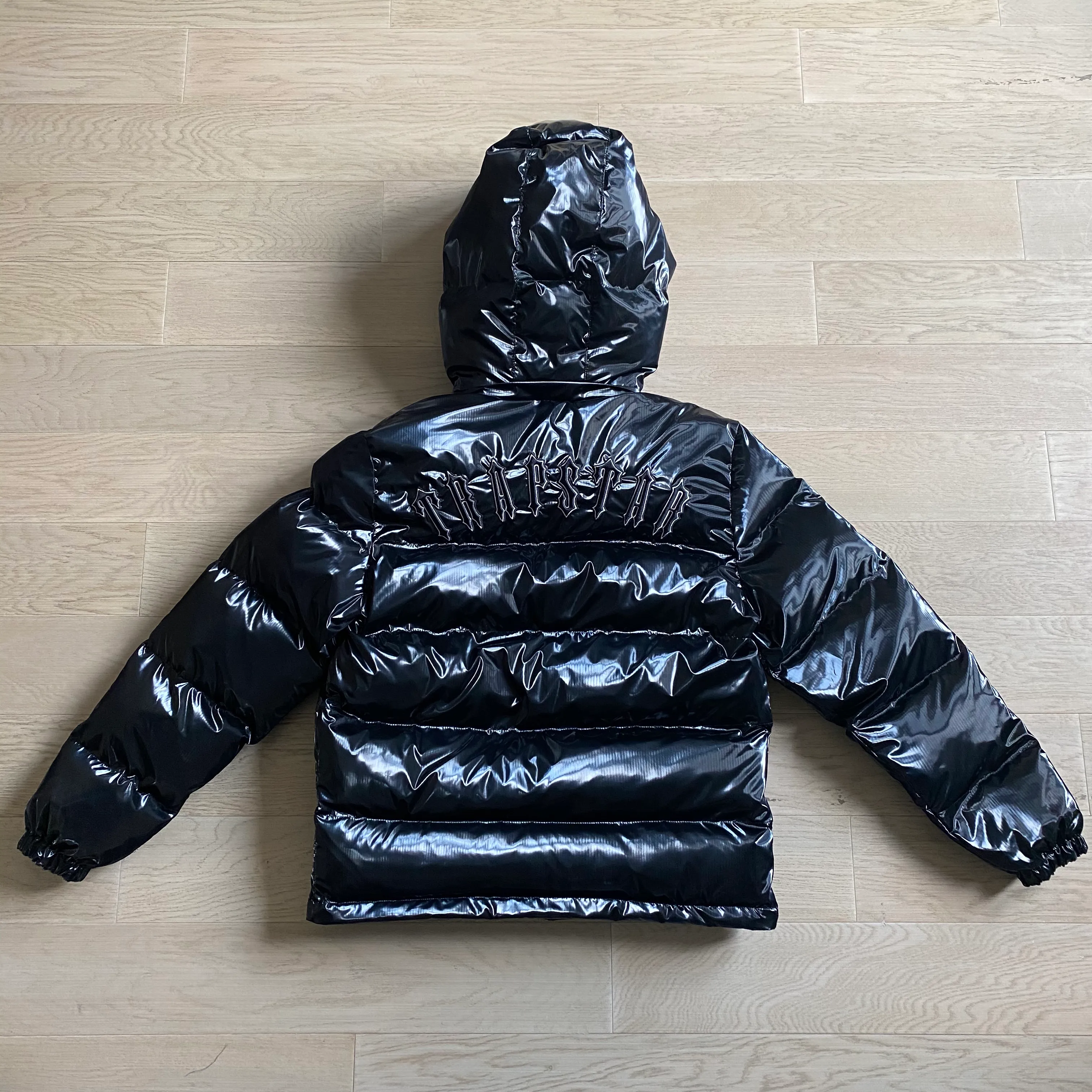 Trapstar Irongate pufferjacket with Detachable Hood Gloss black thumbnail 2