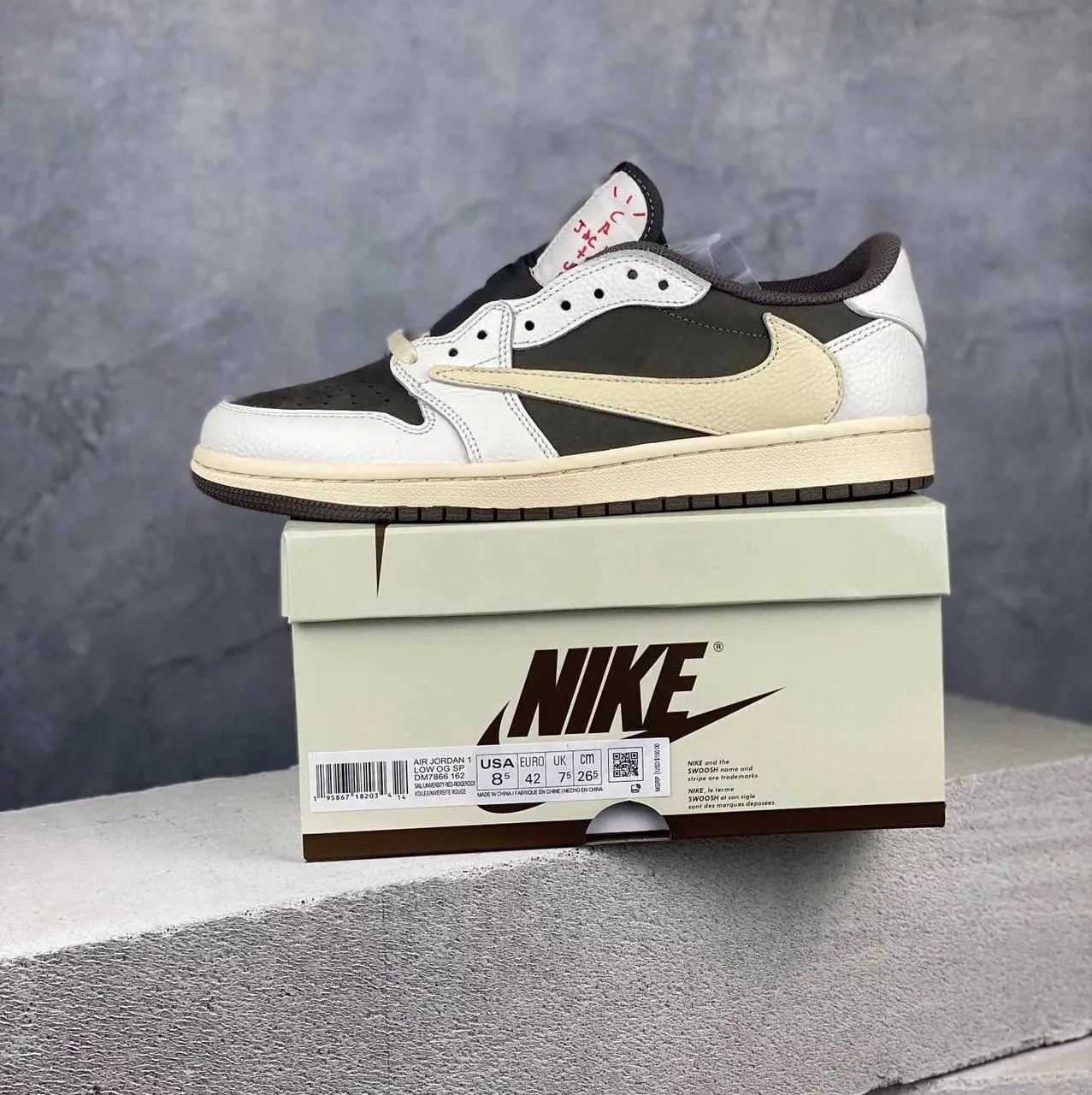 Travis scott x air Jordan 1 thumbnail 2